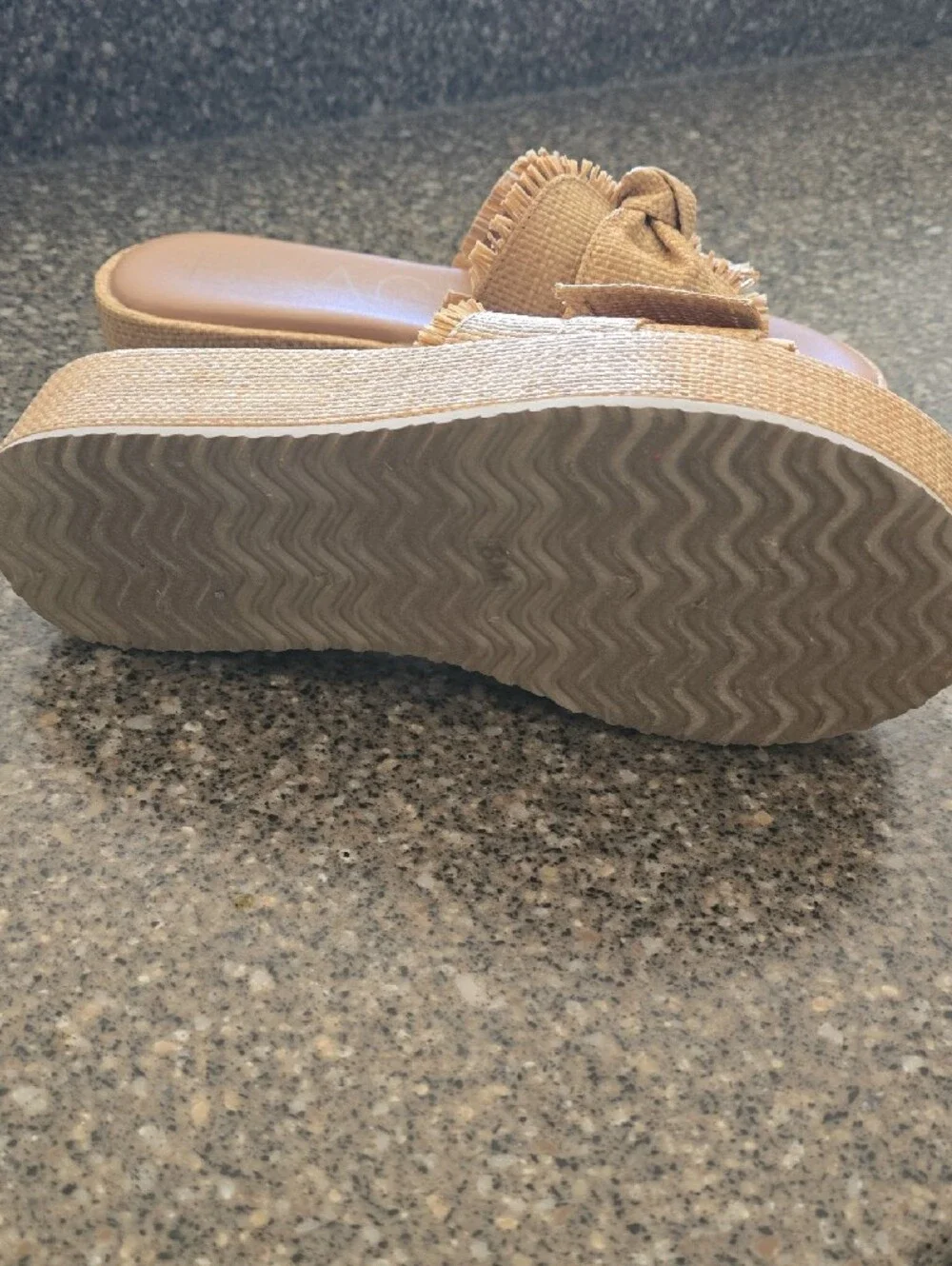 Frayed Bow Slide Sandals in Tan